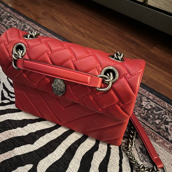 Red quilted purse - Picture 2 of 3